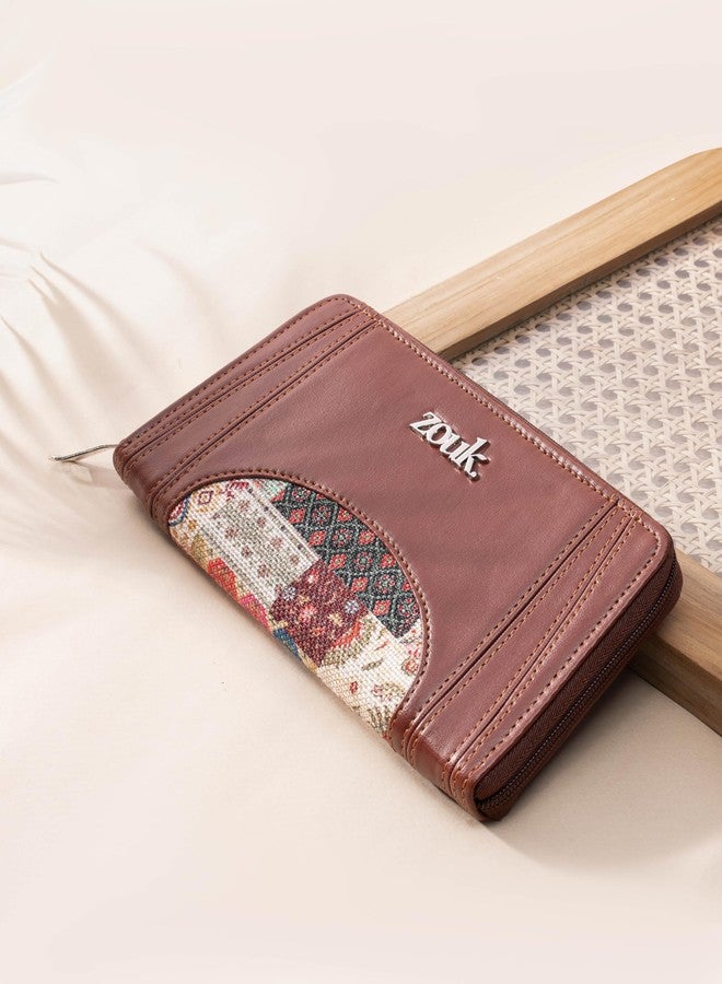 ZOUK محفظة زوك أريكا بسحاب للنساء | محفظة لحفظ البطاقات مع 10 فتحات للبطاقات، وجيب للعملات المعدنية، وأقسام للنقود | محفظة أنيقة للنساء | تناسب الهواتف حتى 6.7 بوصة | كوتش غامثي - Image 3